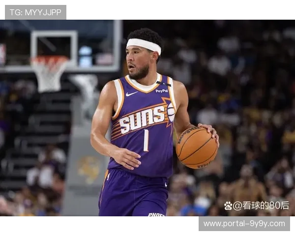 科比门徒布克参与湖人青年营，透露今夏计划开办篮球学院