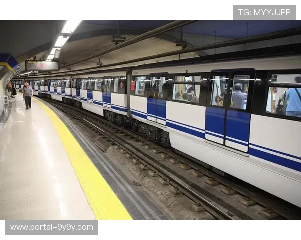 马德里德比期间地铁延长运营，市政府协调安保部署